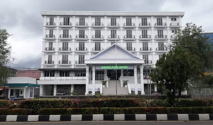 Gedung Bapelkes Aceh, lokasinya sangat strategis di pusat kota Banda Aceh, sangat ideal untuk melaksanakan berbagai kegiatan dan event bisnis anda.