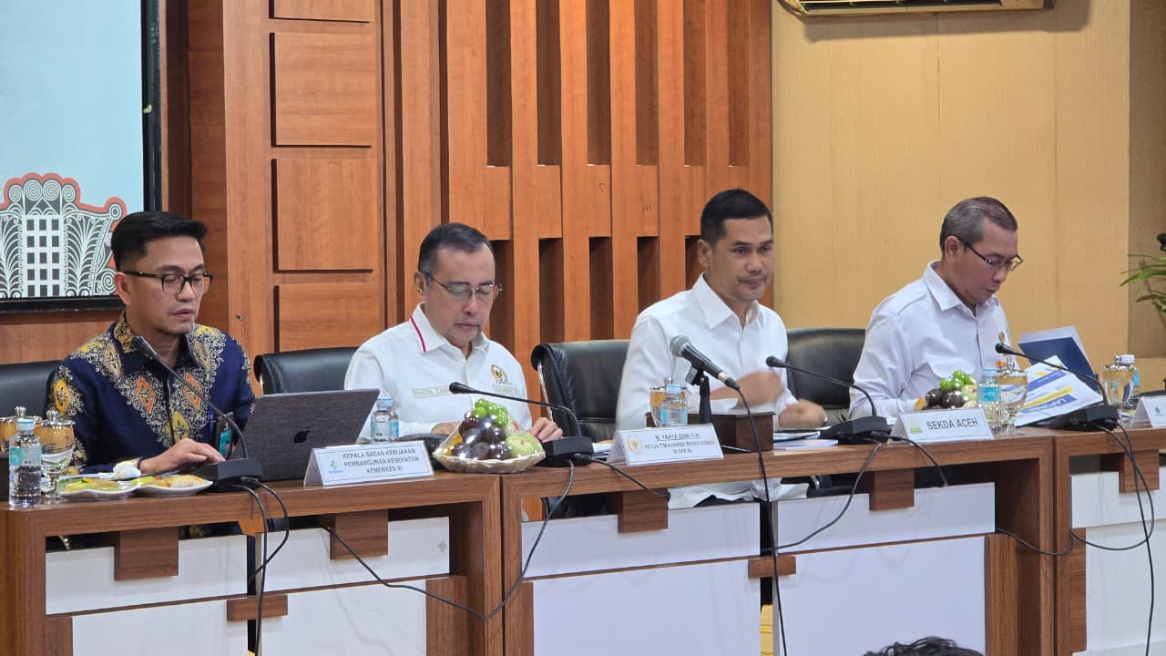 Sekda Aceh, M. Nasir, S.IP, MPA, saat mengikuti Rapat Kerja Reses bersama Komisi IX DPR-RI Masa Persidangan V Tahun Sidang 2025-2026 ke Provinsi Aceh, di Gedung Serba Guna Setda Aceh, Banda Aceh, Rabu (22/7/2026).