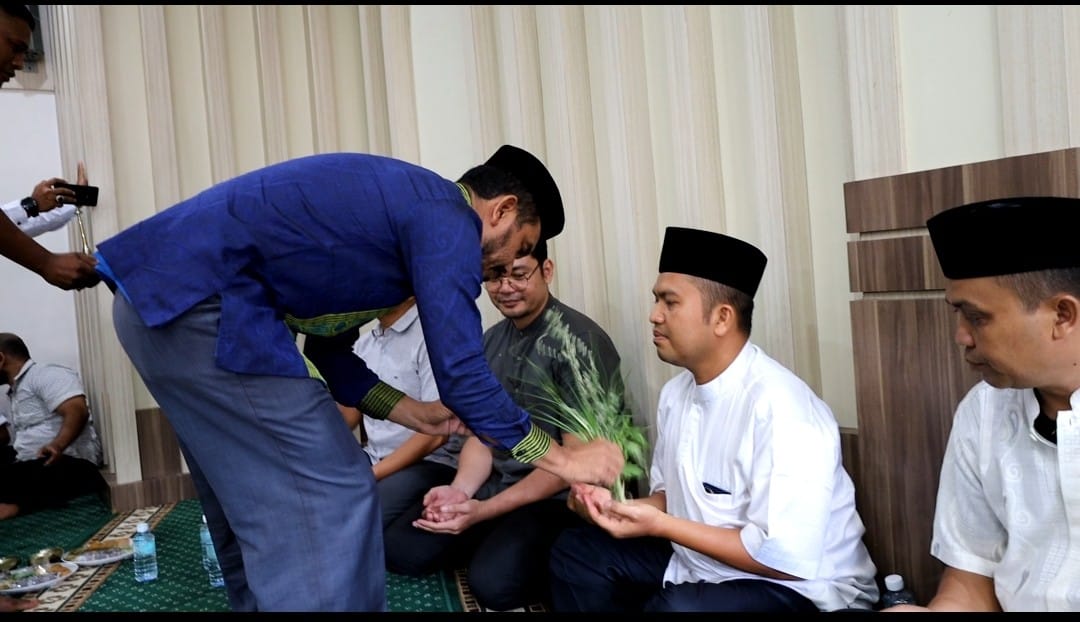 Calon Jemaah Haji Asal Dinkes Aceh Dipeusijuek, Ini Pesan Kadinkes