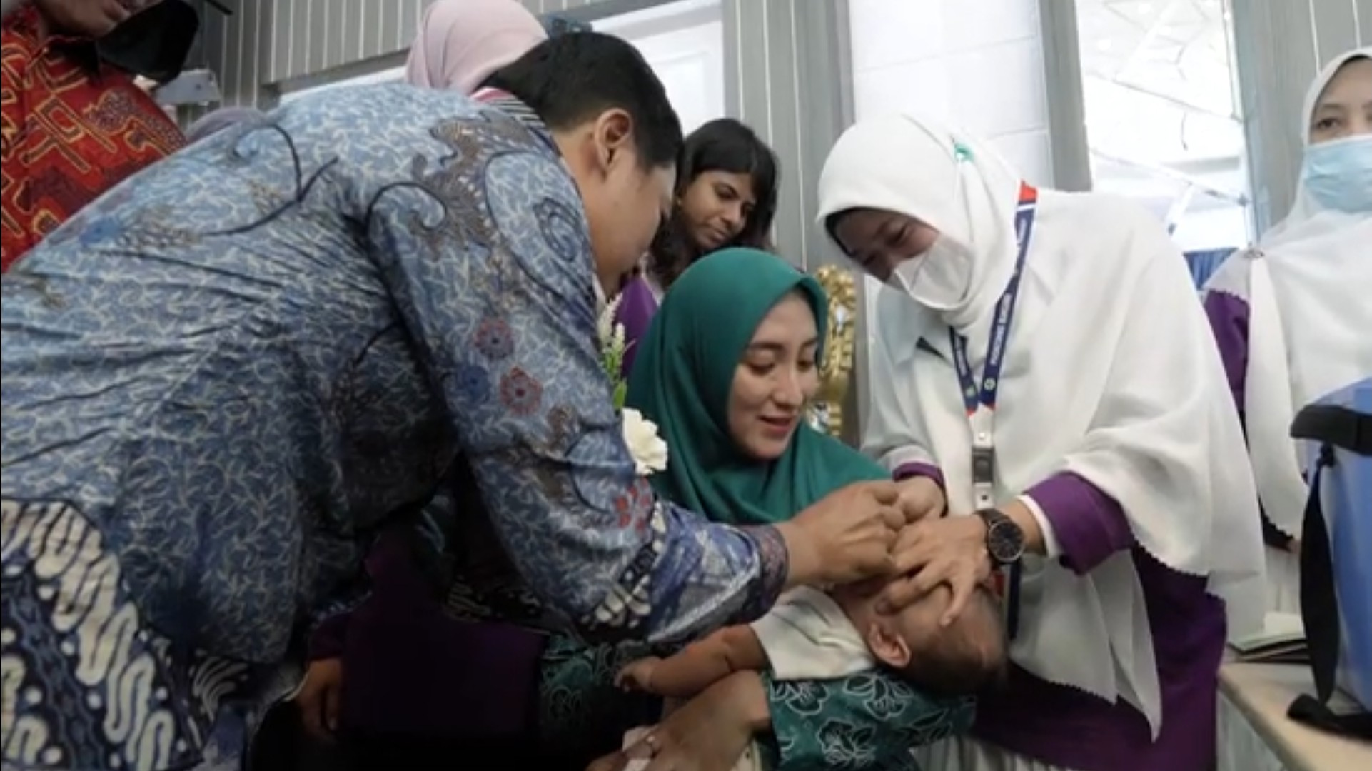 Pemberian Vaksin Rotavirus Untuk Mencegah Kejadian Diare Berat Pada Bayi