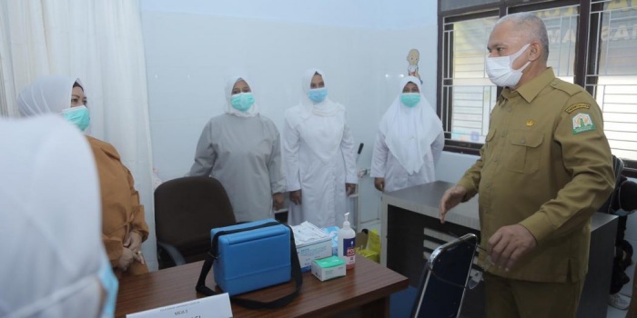 Vaksinasi Nakes Banda Aceh Sesuai Target, Sekda Beri Apresiasi