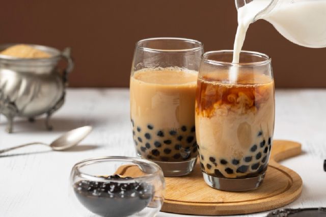 Dari Boba hingga Gorengan: Mengenali Makanan Favorit Remaja yang Tinggi Gula, Garam, dan Lemak