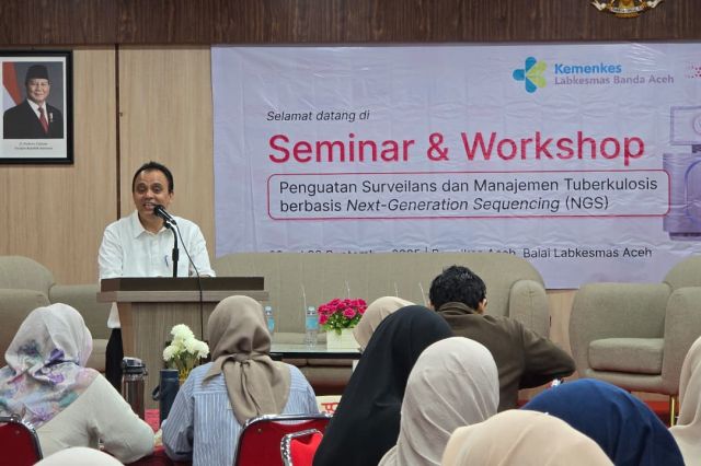 Plh Kadinkes Aceh Ferdiyus Buka Workshop Teknologi Genomik untuk Perkuat Diagnosis Tuberkulosis di Aceh